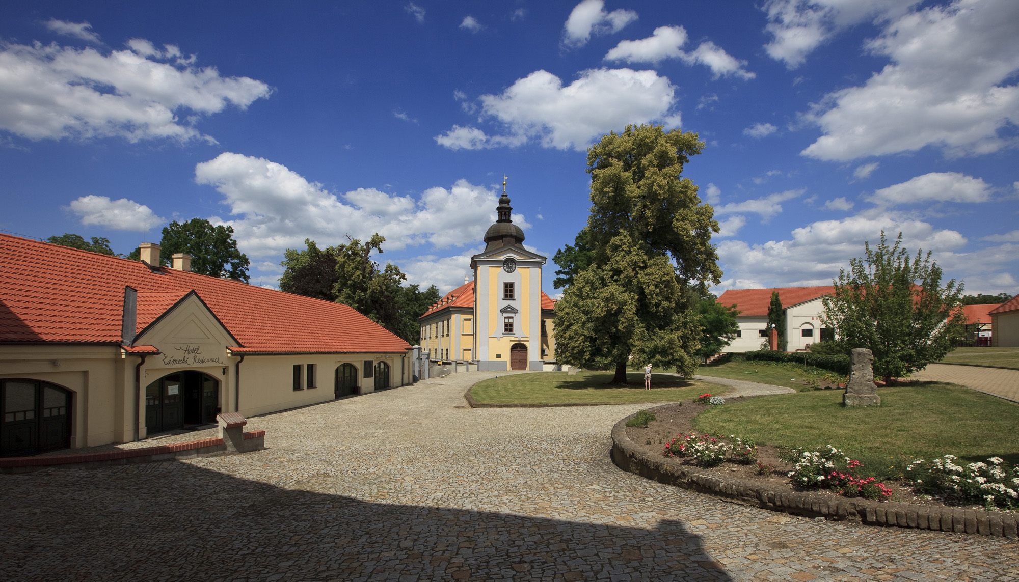 ZÁMEK CTĚNICE PRAHA