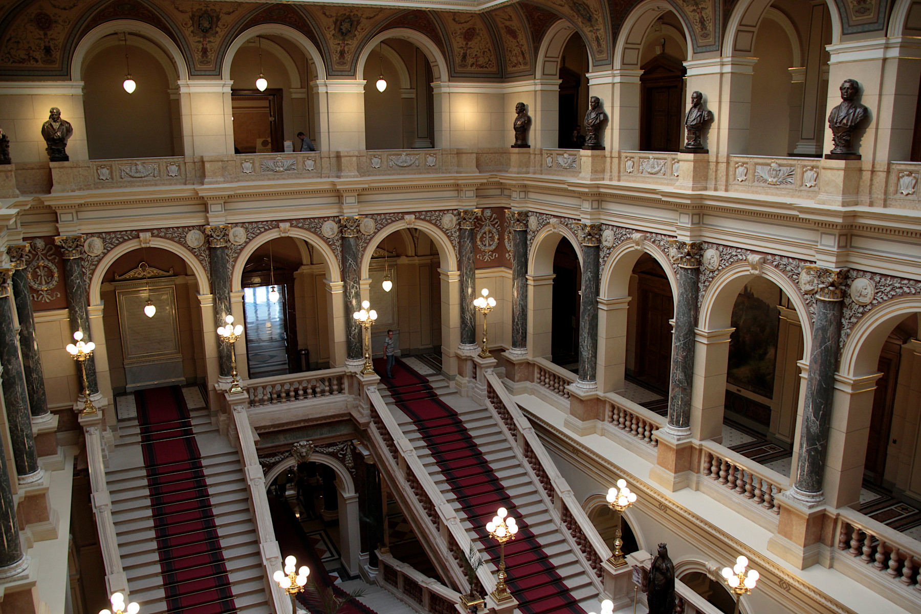 NÁRODNÍ MUZEUM - PRAHA NOVÉ MĚSTO