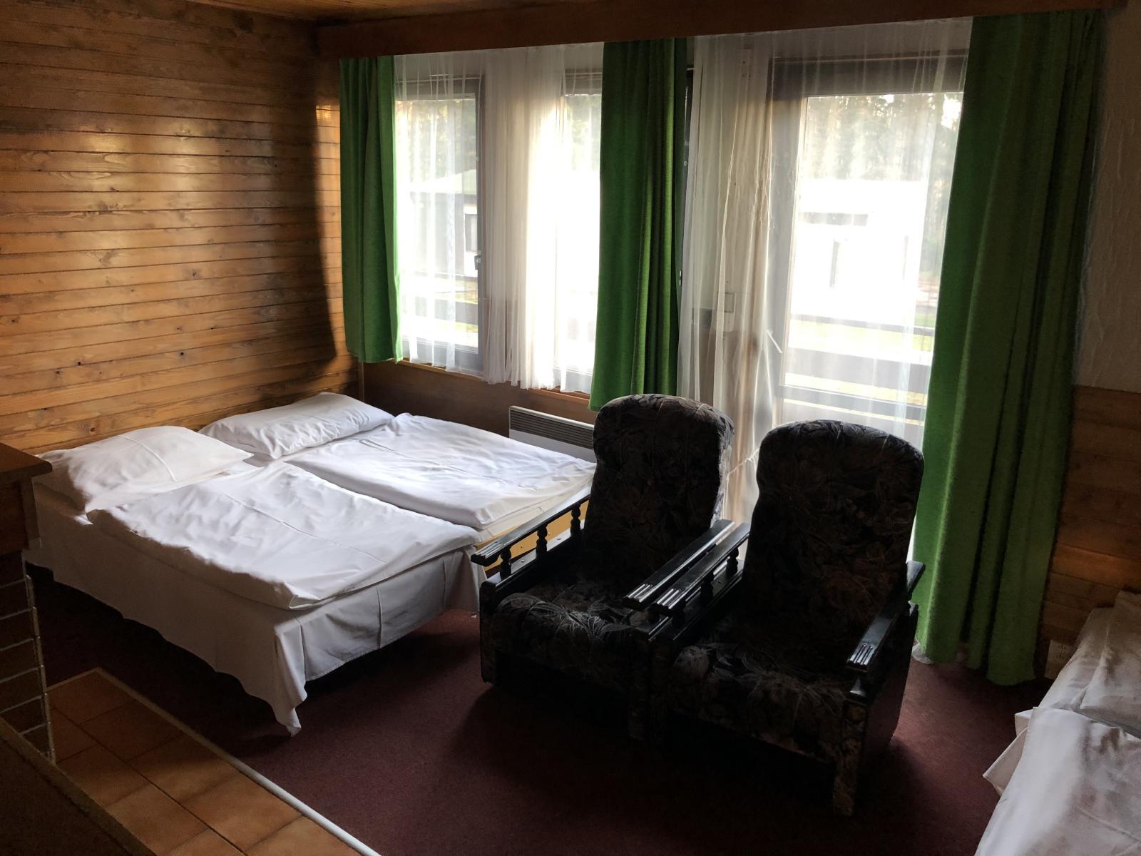 REKREAČNÍ STŘEDISKO TESÁK RAJNOCHOVICE