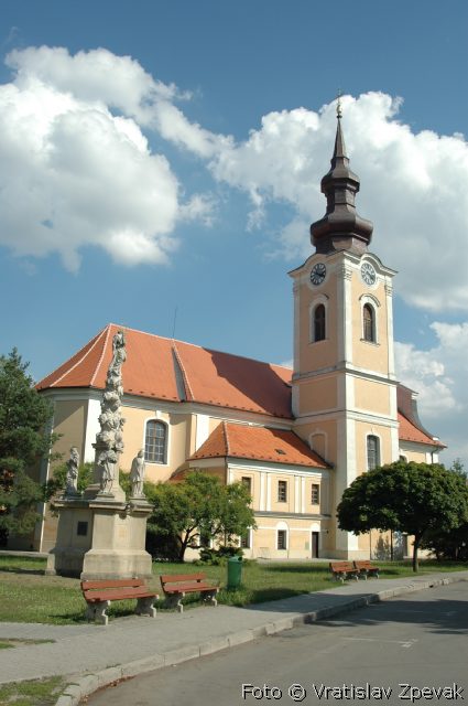 Farn kostel sv. Vavince