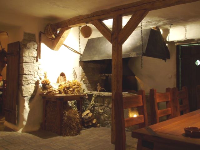 KRČMA STŘEDOVĚK VE FRÝDKU-MÍSTKU