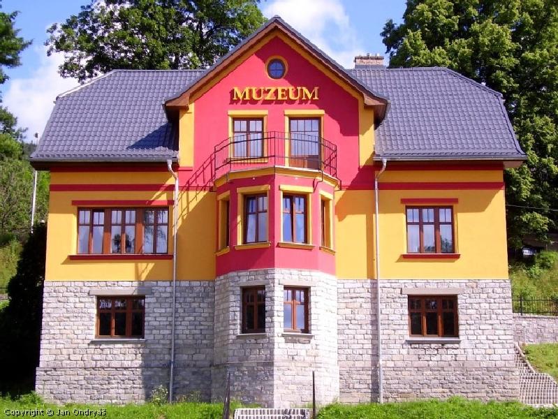 Muzeum Johanna Schrotha v Dolní Lipové